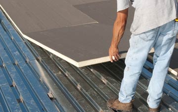 benefits of insulating Field flat roofing